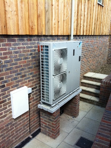 daikin 14kw heat pump installed in newbury